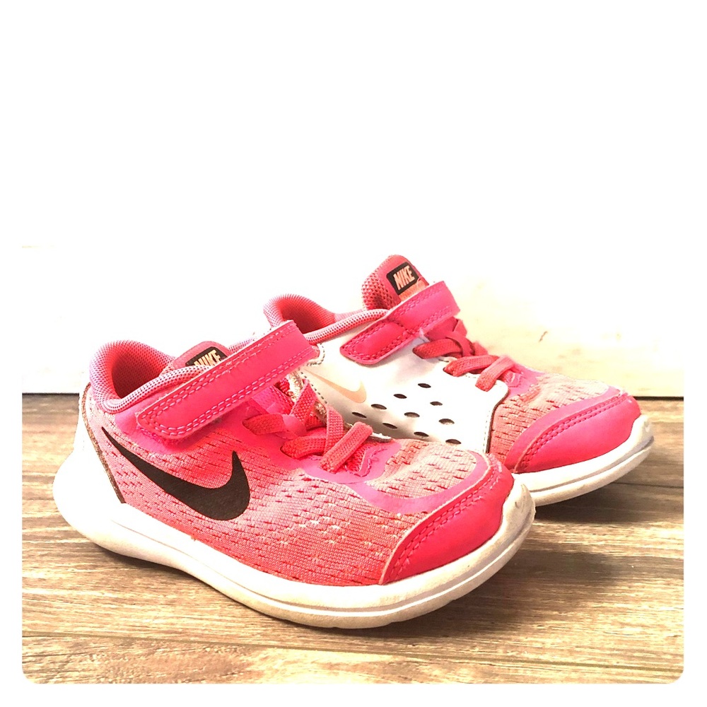 Girls toddler tennis shoes.
